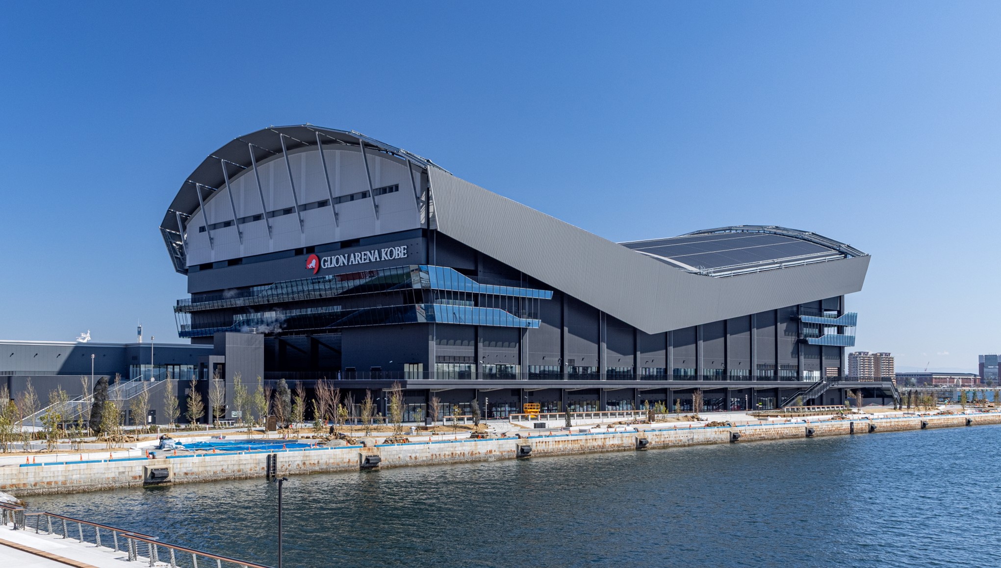 神⼾に⽇本初・270 度海に囲まれた次世代アリーナ「GLION ARENA KOBE